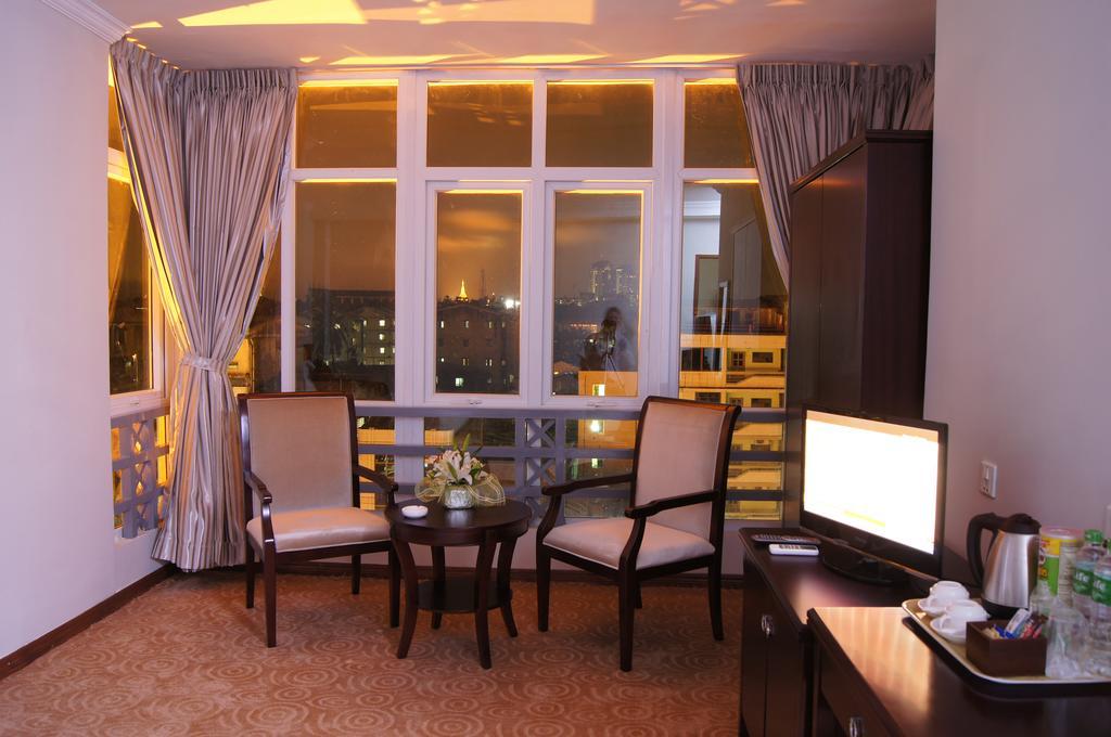 Green Leaf Hotel Rangoon Eksteriør billede