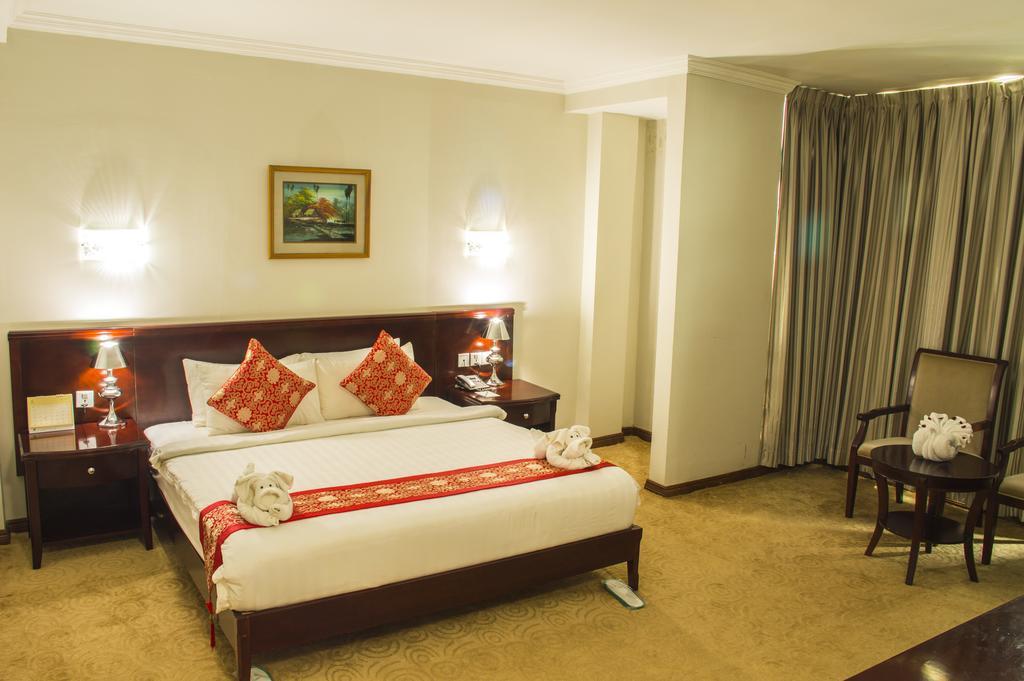 Green Leaf Hotel Rangoon Eksteriør billede
