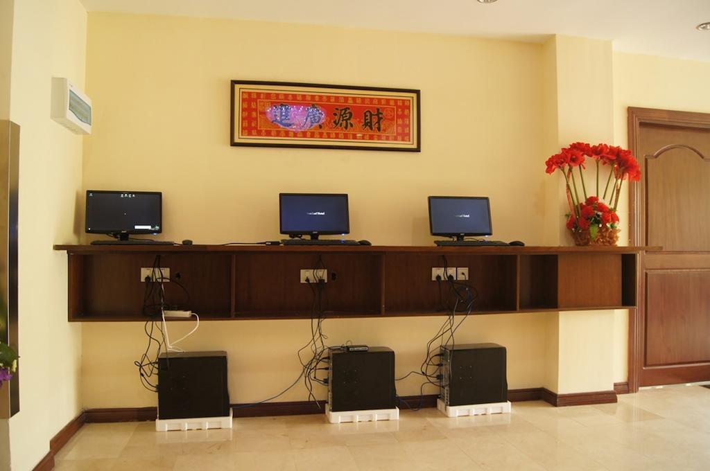 Green Leaf Hotel Rangoon Eksteriør billede