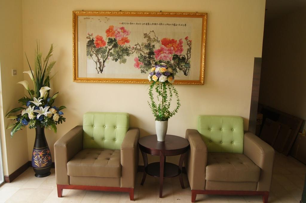 Green Leaf Hotel Rangoon Eksteriør billede