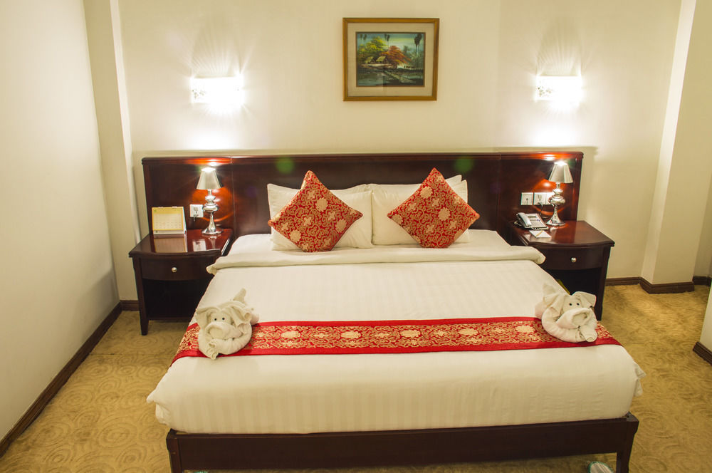 Green Leaf Hotel Rangoon Eksteriør billede