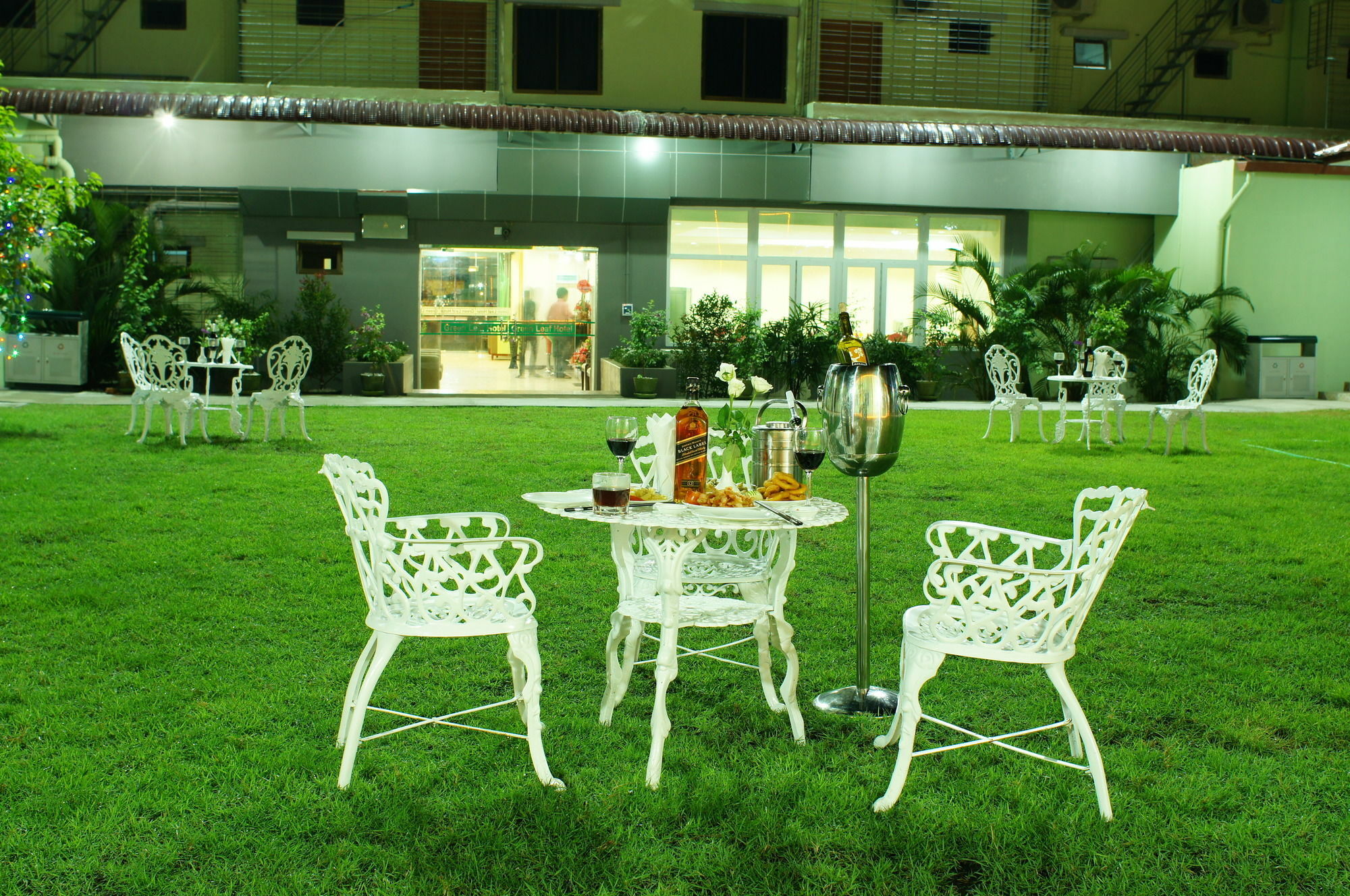 Green Leaf Hotel Rangoon Eksteriør billede