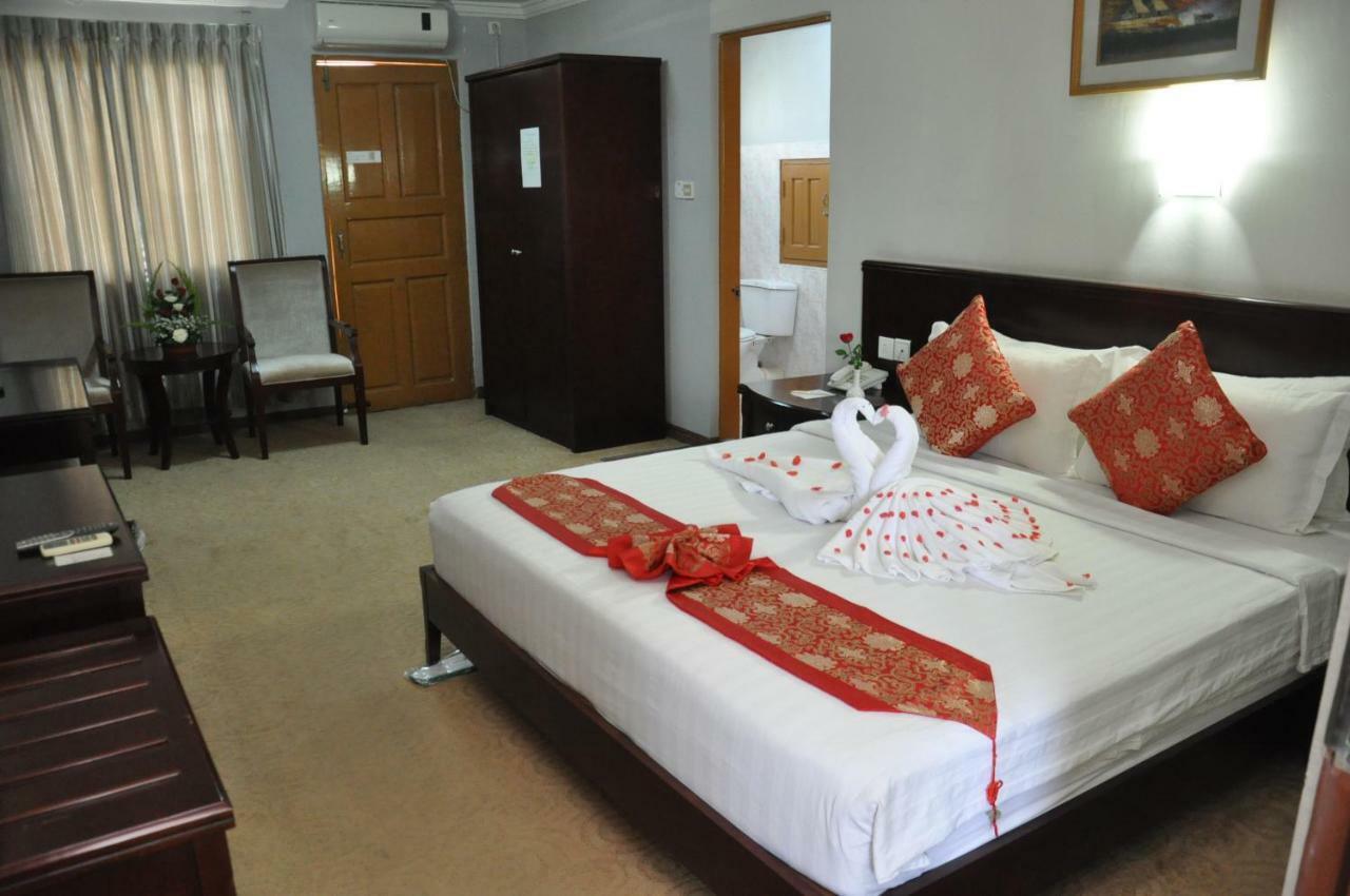 Green Leaf Hotel Rangoon Eksteriør billede