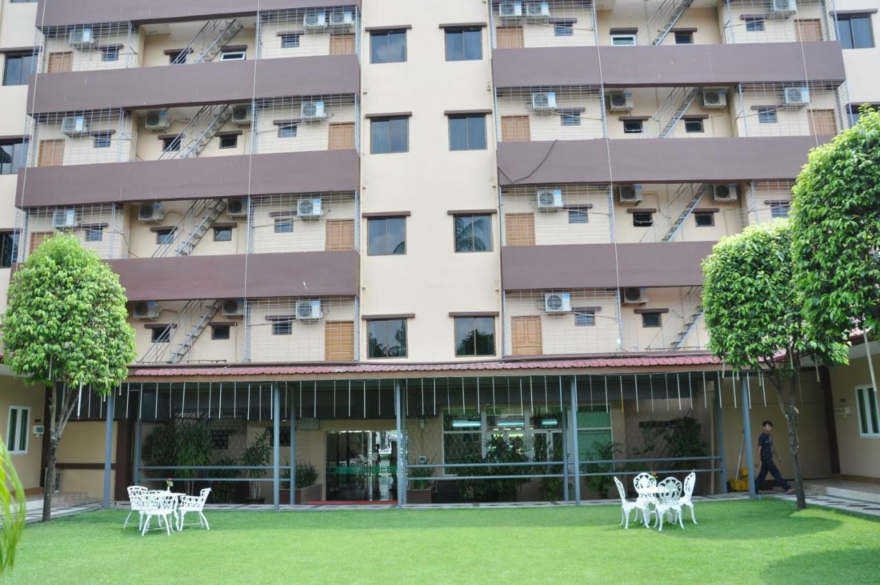 Green Leaf Hotel Rangoon Eksteriør billede